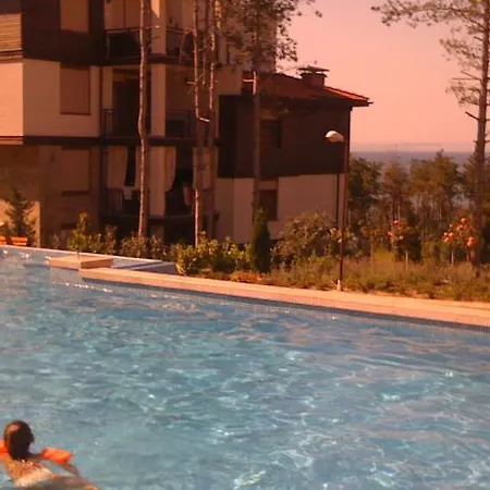 Dreambg Aparthotel 3*